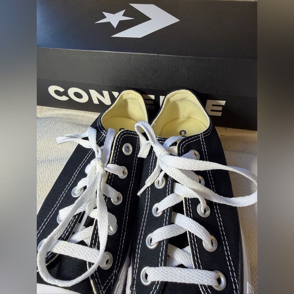 Converse Chuck Taylor All Star Low Top Black White Womens 6 Mens 4 M9166C NIB - Picture 6 of 8